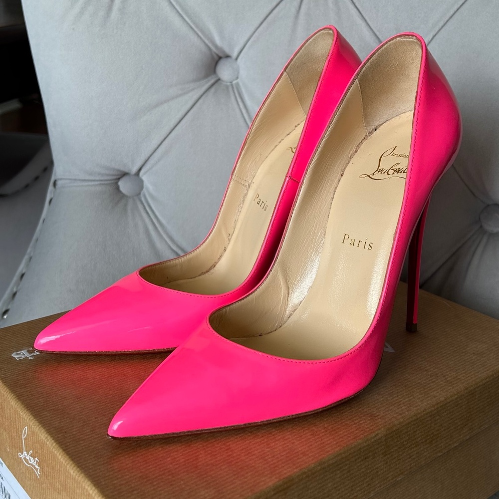 Christian Louboutin So Kate 120 Pumps Shocking Pink Patent Leather Size 39.5